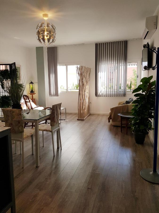 Appartement Lolita'S House Alhambra à Séville Extérieur photo